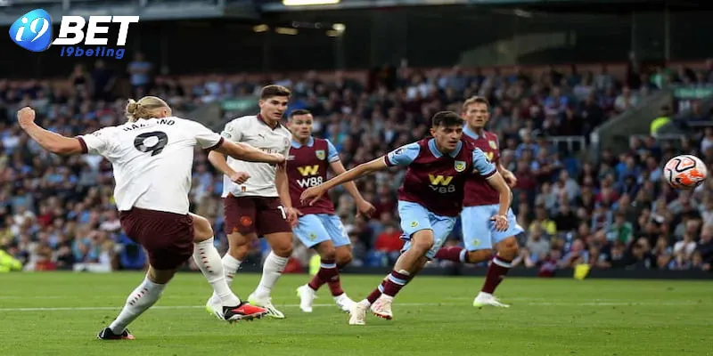 Tại sao bóng đá ngoại hạng Anh lại được yêu thích đến vậy?